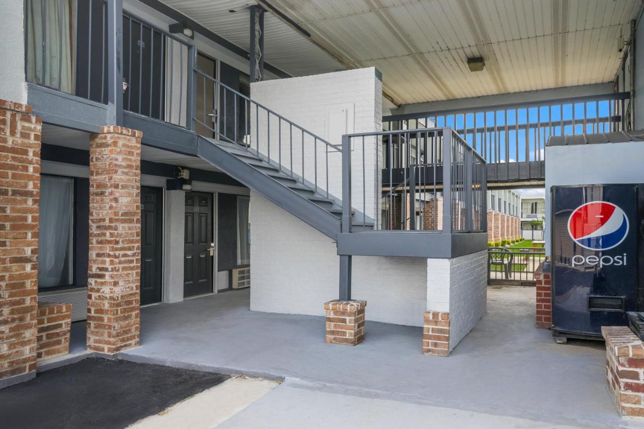 Americas Best Value Inn Blytheville Exterior foto